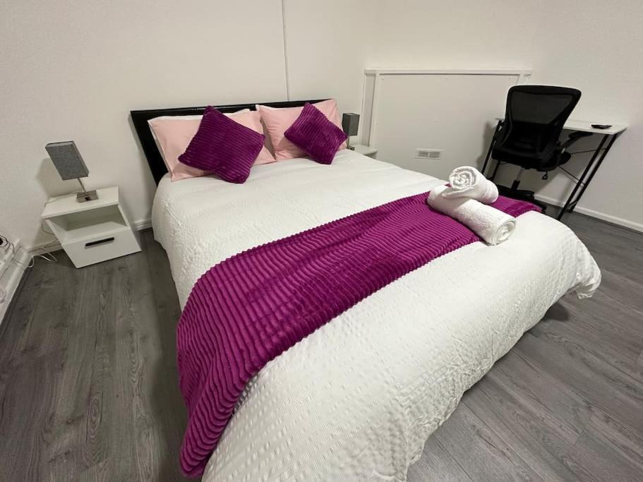Super Double Bedroom Zone 1 London Exterior foto