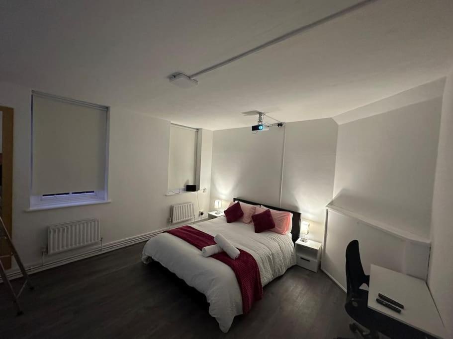 Super Double Bedroom Zone 1 London Exterior foto